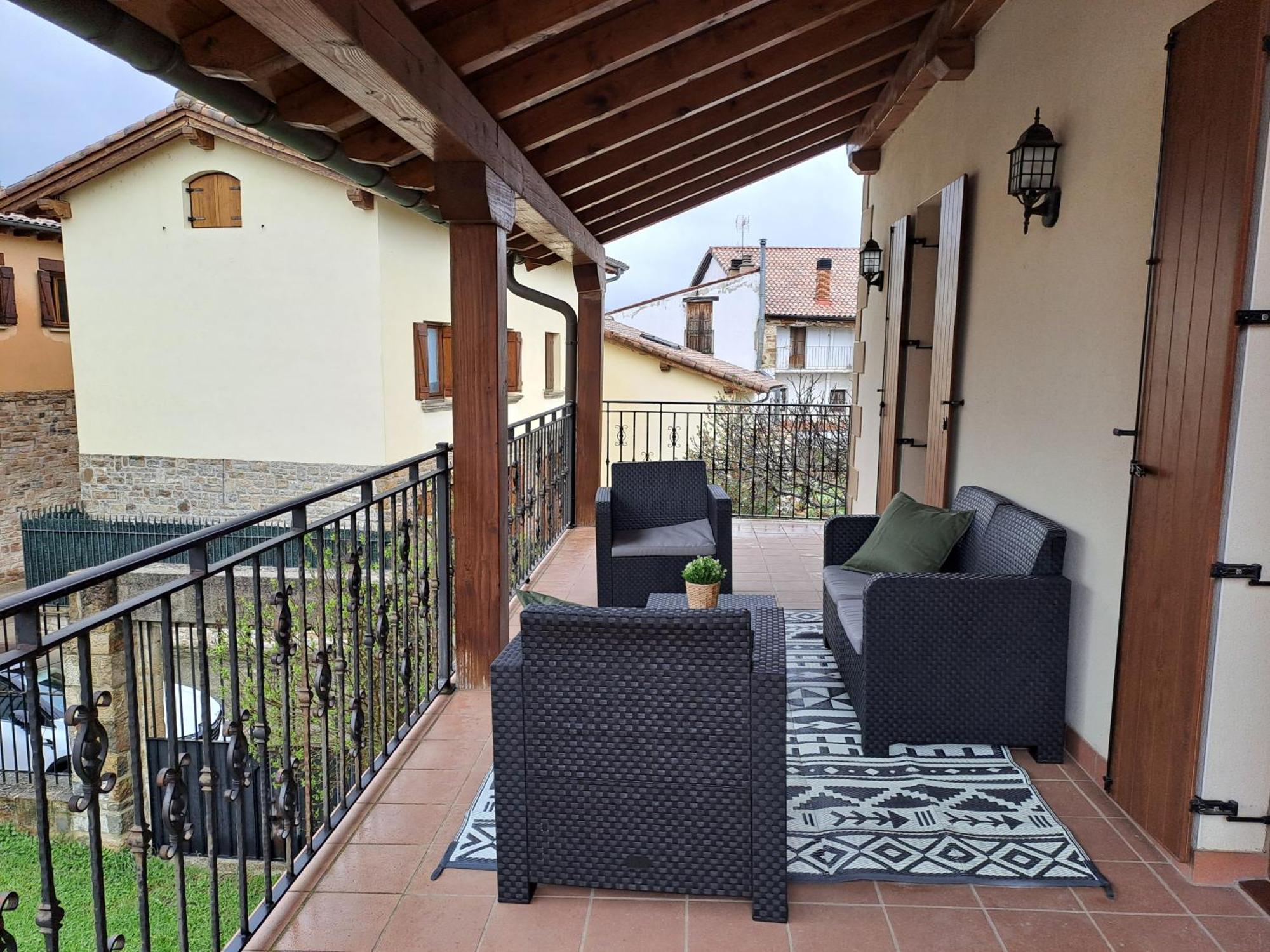 Casa Rural Torreblanca Urroz Exterior foto